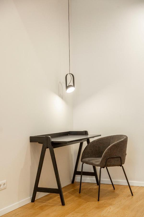 Luxurious Minimalist Residence With Sauna By Prestige Homes Budapest Ngoại thất bức ảnh