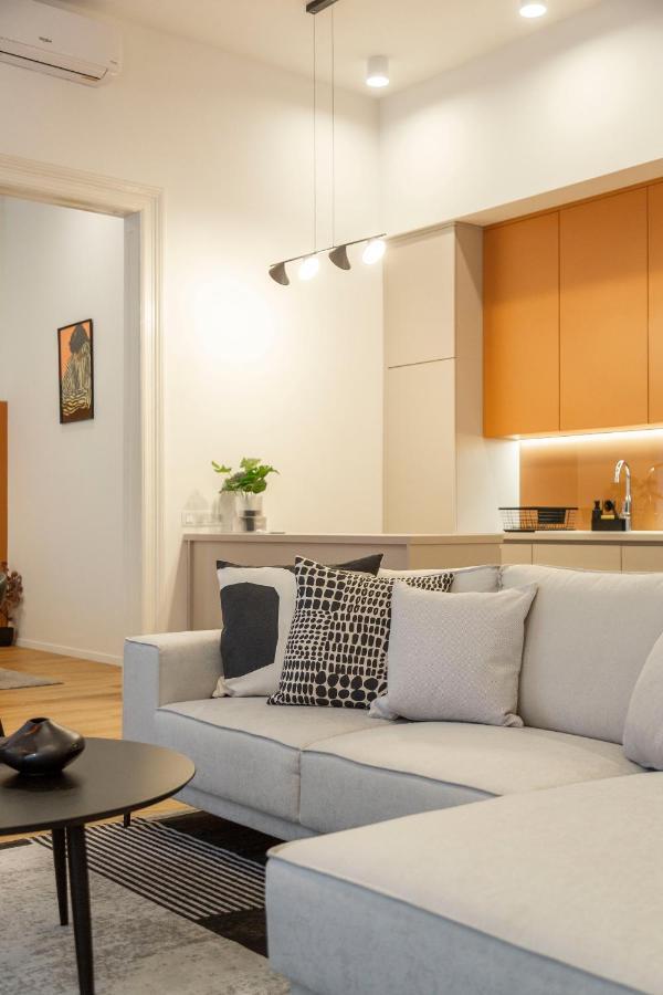 Luxurious Minimalist Residence With Sauna By Prestige Homes Budapest Ngoại thất bức ảnh